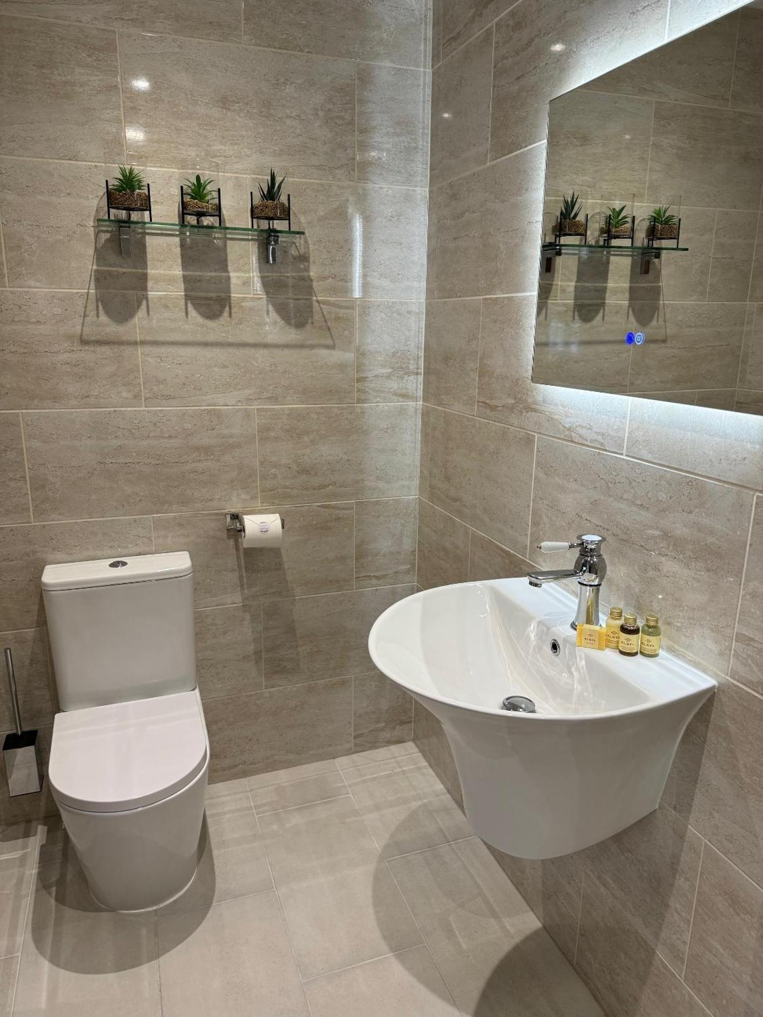 The Coach House Hotel Chedworth Bagian luar foto